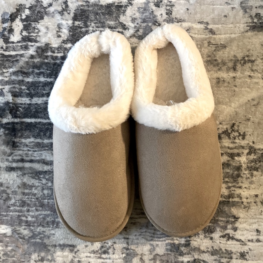 Women's Solid Color Platform Slippers with Fur Lining